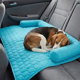 cooling-cuddler-mat-in-car