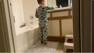 https://d31j9hgdva1w9a.cloudfront.net/muddymatcom/main-page/reviews/bathroom-rugs-comment-2.webp
