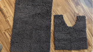 https://d31j9hgdva1w9a.cloudfront.net/muddymatcom/main-page/reviews/bathroom-rugs-comment-5.webp