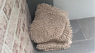 https://d31j9hgdva1w9a.cloudfront.net/muddymatcom/main-page/reviews/doggy-dryer-comment-4.webp